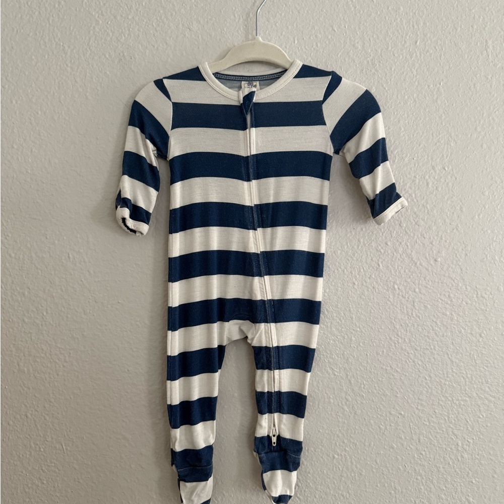 Larkspur Striped Navy and White Bamboo Onesie Size Newborn